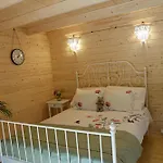 Lesniczowka & Jacuzzi Holiday home *